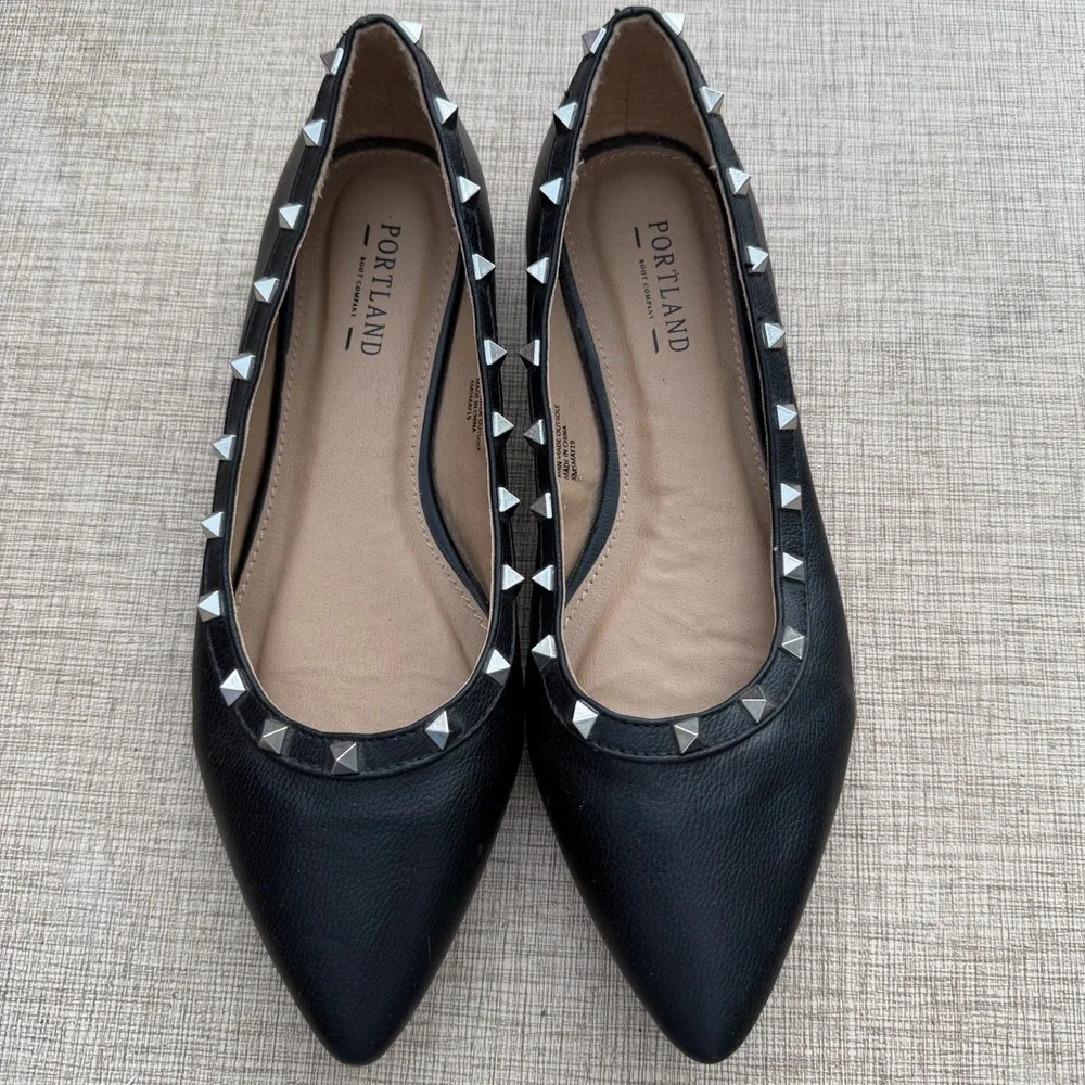Portland boot company Studded Flats Women 7 Black‎ Pointed Toe
